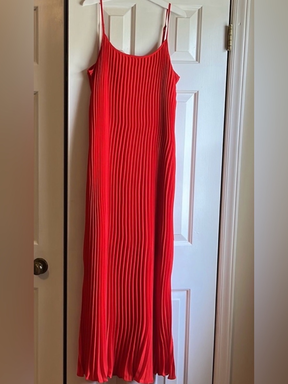 Banana Republic Red Pleated Maxi Dress Spaghetti Strap Vacation Size 10